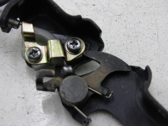 photo de SEAT LOCK SET HONDA FES FORESIGHT 250 (1997 - 2002) - Component detail