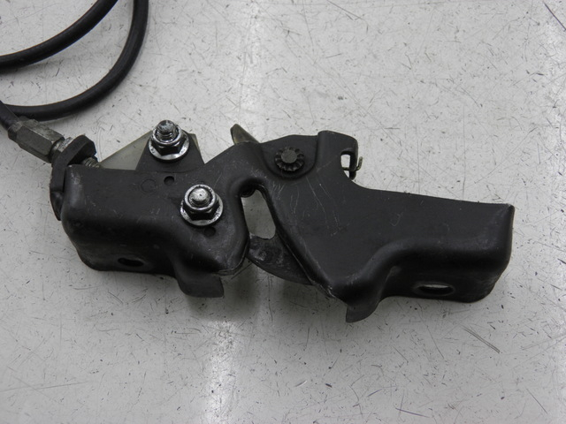 photo de SEAT LOCK SET HONDA FES FORESIGHT 250 (1997 - 2002) - Alternative perspective