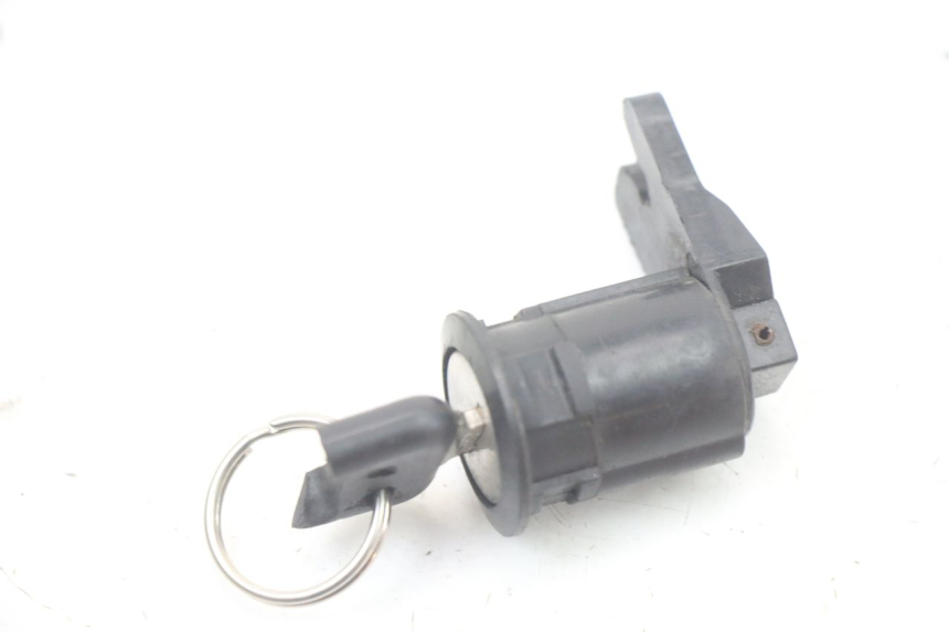 photo de SEAT LOCK SET PEUGEOT TKR TREKKER FURIOUS 50 (2005 - 2014)