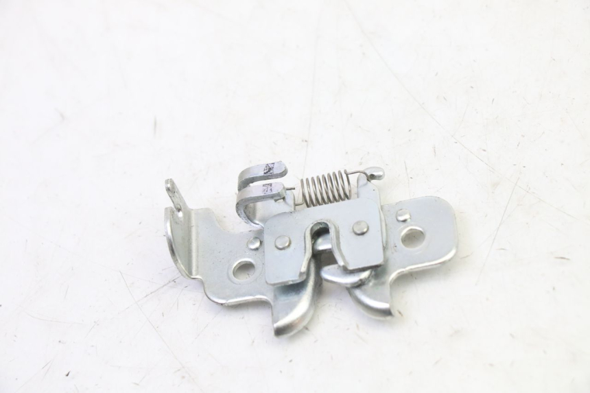 photo de SEAT LOCK SET YAMAHA XMAX X-MAX 125 (2021 - 2025)