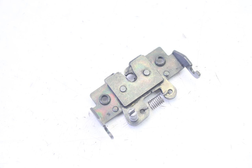 photo de SEAT LOCK PIAGGIO X8 125 (2004 - 2007) - Component detail