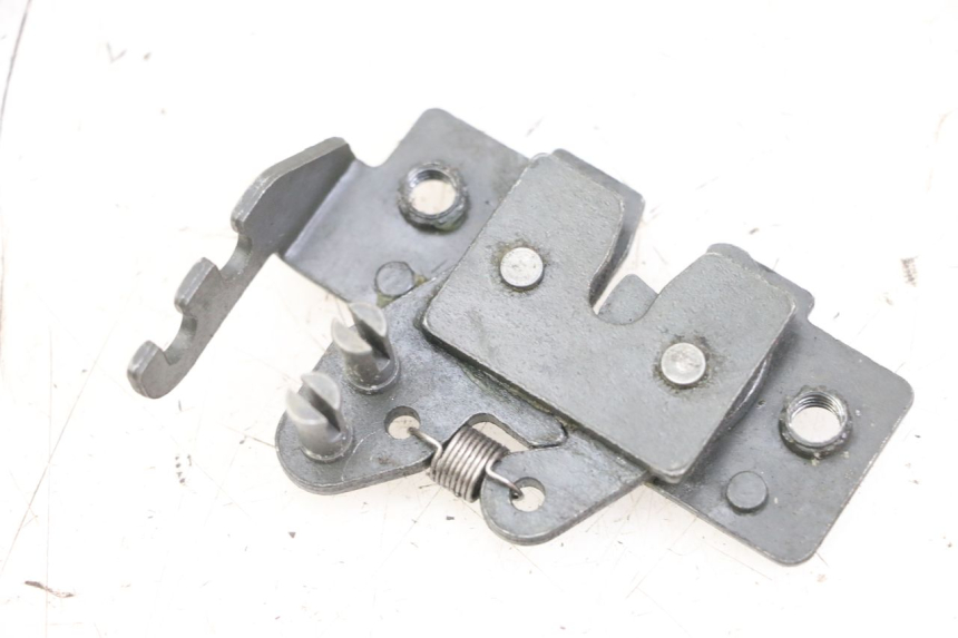 photo de SEAT LOCK PIAGGIO XEVO - X EVO 125 (2007 - 2016) - Component detail