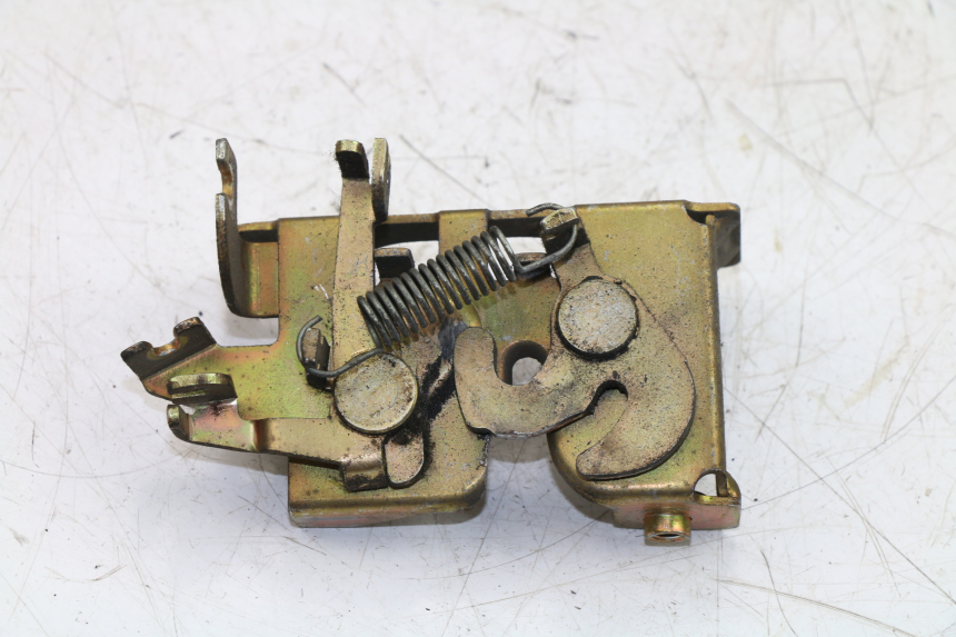 photo de SEAT LOCK HONDA FES PANTHEON 2T 125 (1998 - 2002)