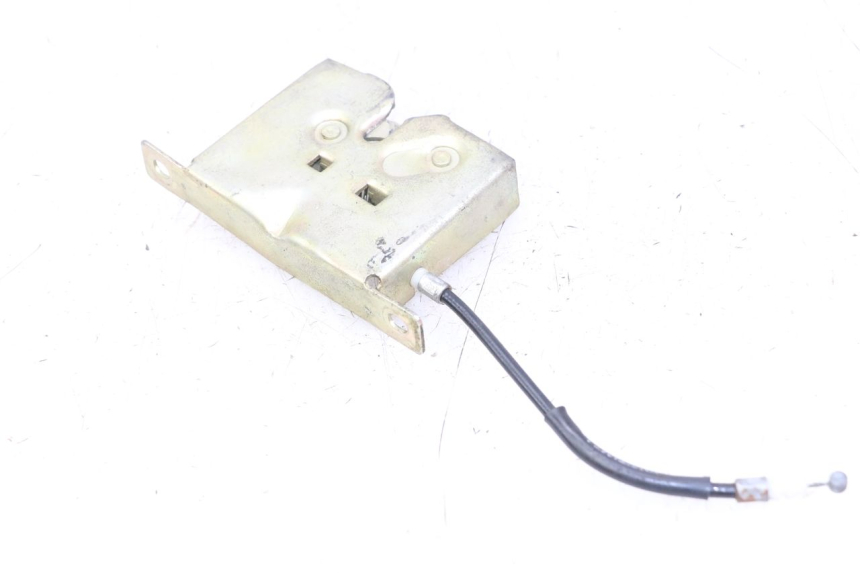 photo de SEAT LOCK SET GOES WIKI 125 (2010 - 2015) - Component detail