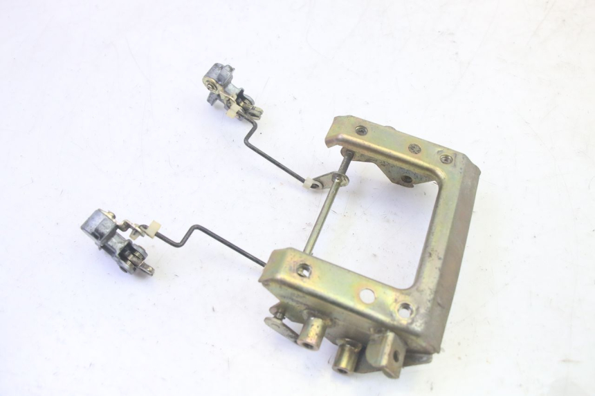 photo de SEAT LOCK SET KAWASAKI GPZ RX 1000 (1986 - 1988) - Technical close-up