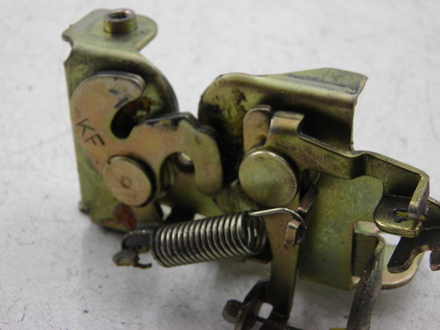 photo de SEAT LOCK SET HONDA FES FORESIGHT 250 (1997 - 2002) - Component detail