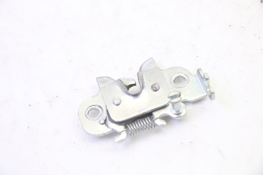 photo de SEAT LOCK PEUGEOT KISBEE 2T 50 (2010 - 2017)