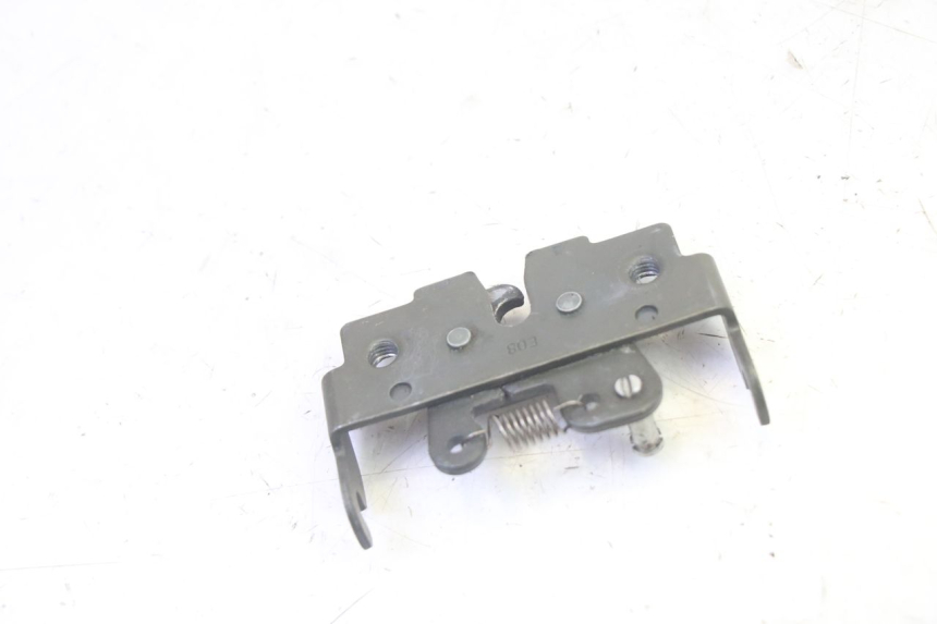 photo de SEAT LOCK SET PIAGGIO MP3 RL 250 (2007 - 2010) - Alternative perspective