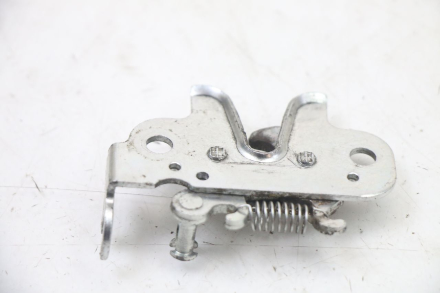 photo de SEAT LOCK PEUGEOT KISBEE 4T 50 (2018 - 2022)