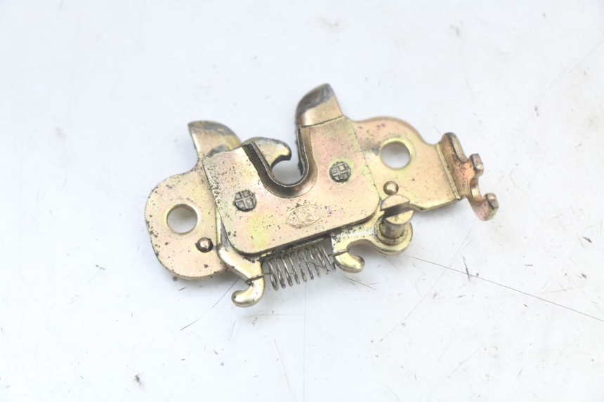 photo de SEAT LOCK SET PEUGEOT STREETZONE 4T 50 (2018 - 2023)