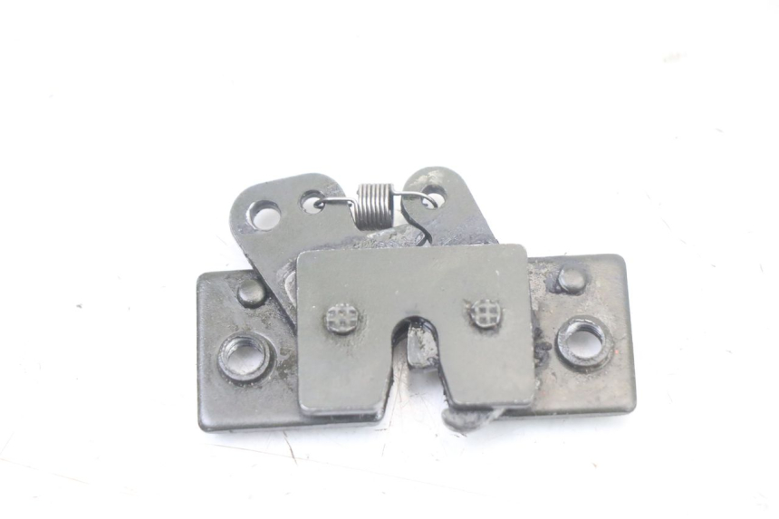 photo de SEAT LOCK PEUGEOT TKR TREKKER FURIOUS 50 (2005 - 2014)