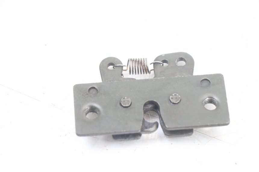 photo de SEAT LOCK SET PEUGEOT TREKKER TKR 50 (2005 - 2014)