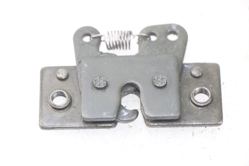 photo de SEAT LOCK SET PEUGEOT SATELIS 125 (2013 - 2018)