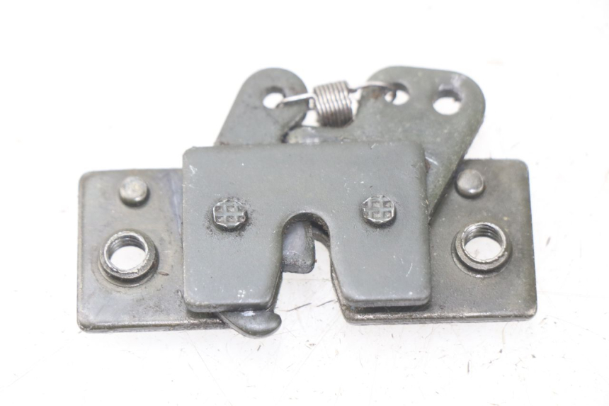 photo de SEAT LOCK SET PEUGEOT SATELIS 125 (2013 - 2018)