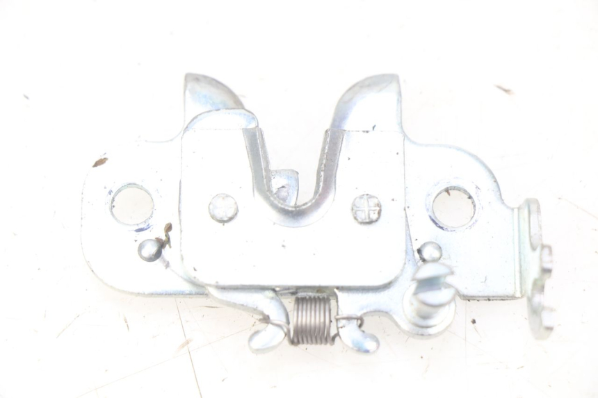 photo de SEAT LOCK SET PEUGEOT STREETZONE 4T 50 (2018 - 2023)