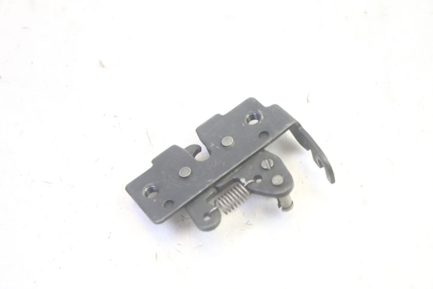 photo de SEAT LOCK PIAGGIO XEVO - X EVO 125 (2007 - 2016) - Alternative perspective