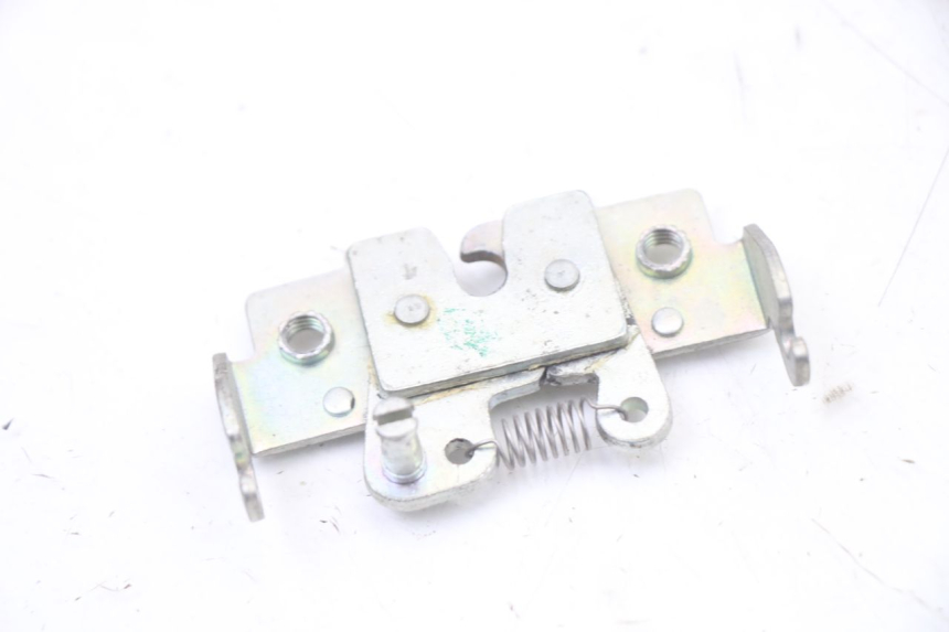 photo de SEAT LOCK YAMAHA NEOS NEO'S 4T 50 (2008 - 2016)