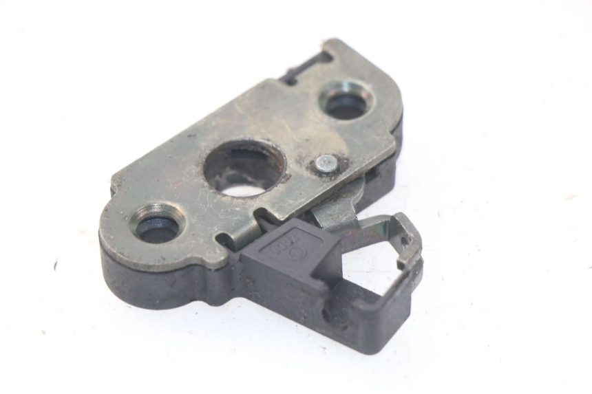 photo de SEAT LOCK YAMAHA YP MAJESTY 125 (1998 - 2001)