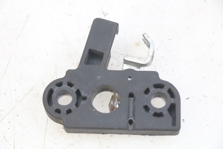 photo de SEAT LOCK YAMAHA YP MAJESTY 125 (2007 - 2010)