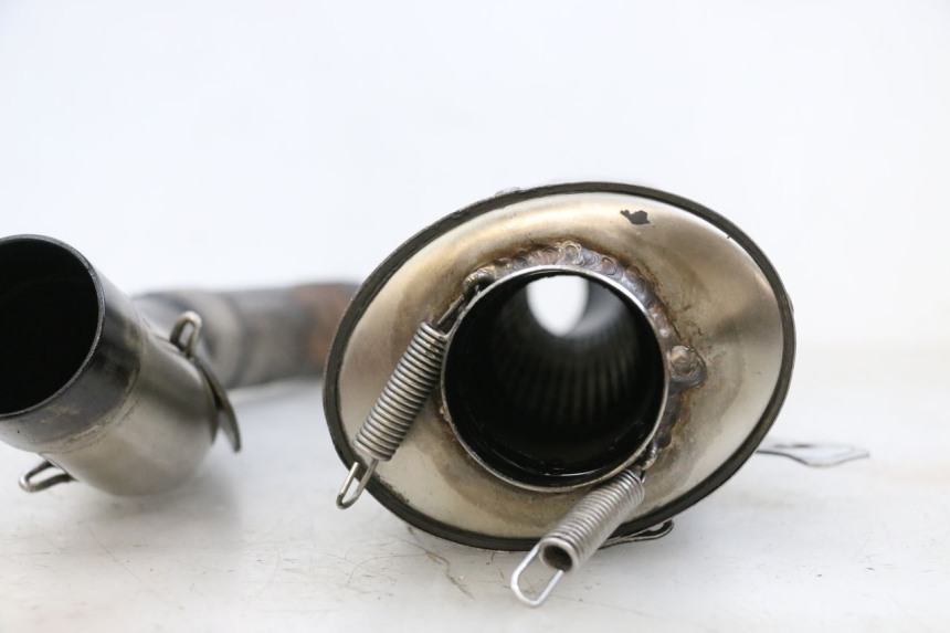 photo de EXHAUST SILENCER KAWASAKI GPZ RX 1000 (1986 - 1988) - Component detail