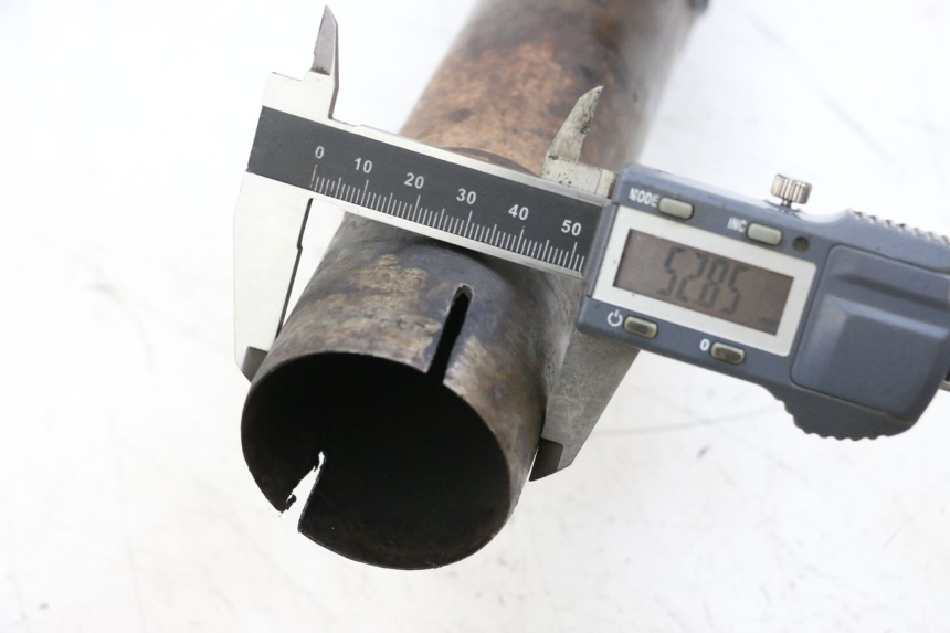 photo de EXHAUST SILENCER KAWASAKI GPZ RX 1000 (1986 - 1988) - Technical close-up