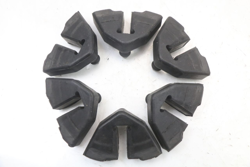 photo de SPROCKET SILENTBLOCK SUZUKI GSX E 250 (1982 - 1983)