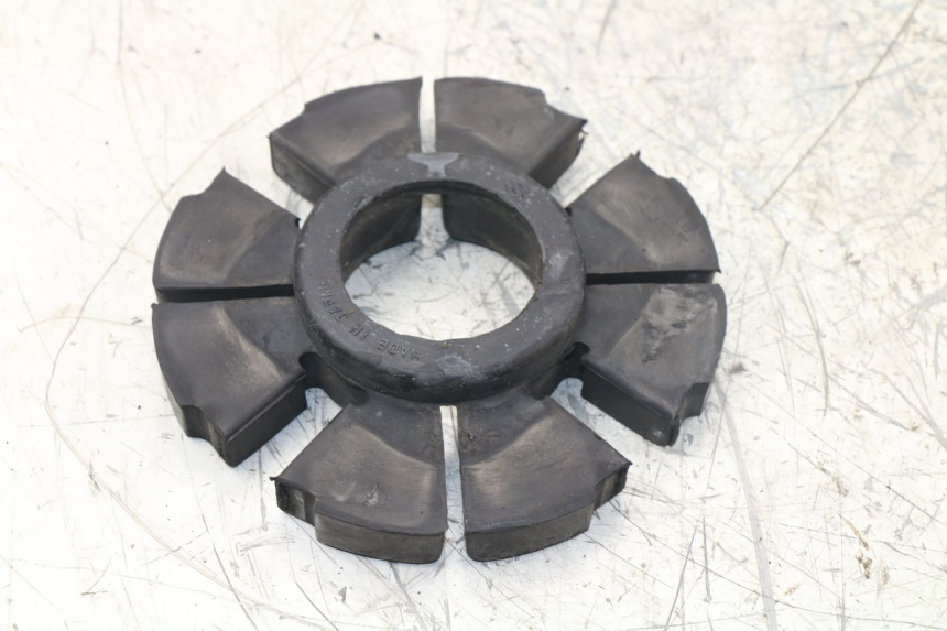 photo de SPROCKET SILENTBLOCK SUZUKI GN 125 (1997 - 2000)