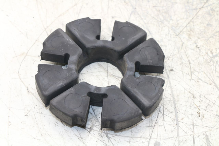 photo de SPROCKET SILENTBLOCK SUZUKI GN 125 (1997 - 2000)