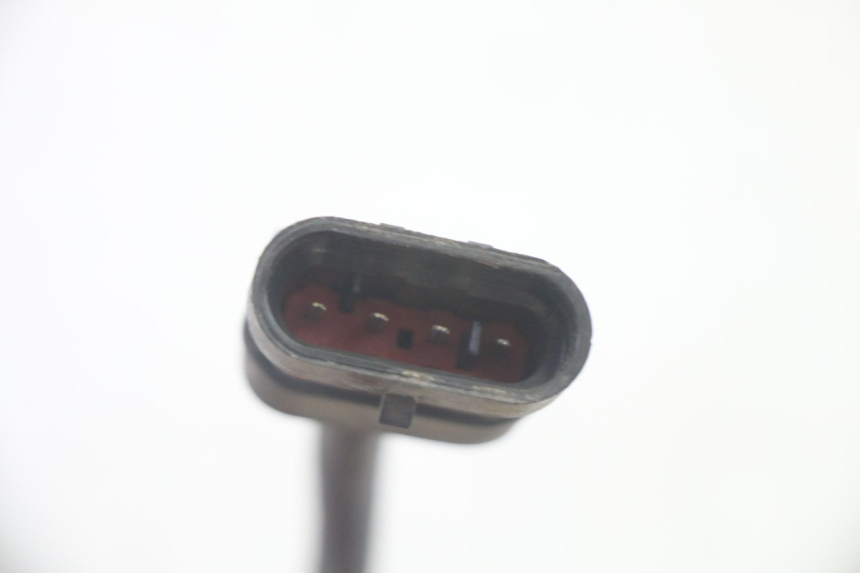 photo de OXYGEN SENSOR PIAGGIO MP3 RL 250 (2007 - 2010) - Technical close-up