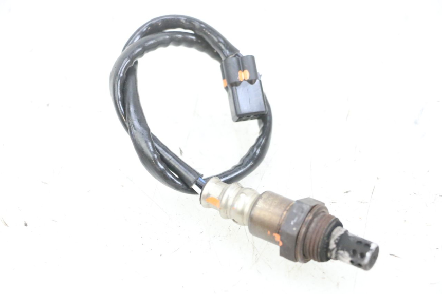 photo de OXYGEN SENSOR YAMAHA XMAX X-MAX 125 (2006 - 2009) - Technical close-up