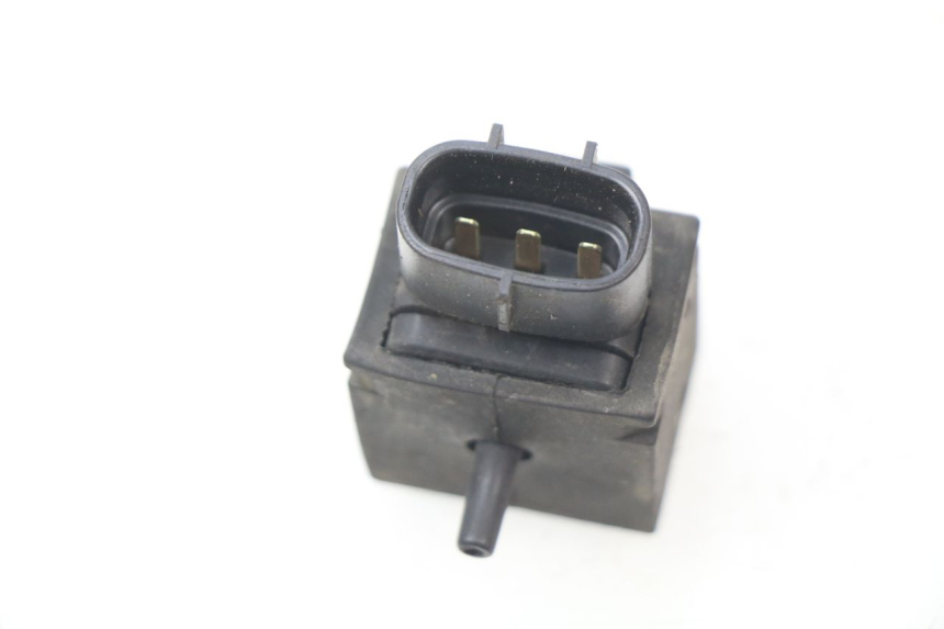 photo de AIR PRESSURE SENSOR SUZUKI BURGMAN 650 (2002 - 2004)