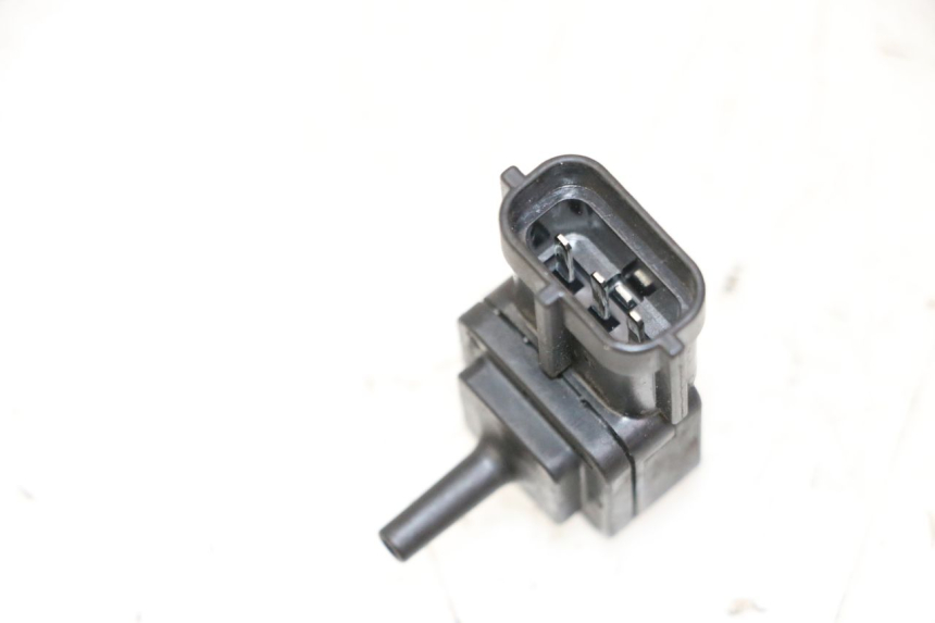 photo de AIR PRESSURE SENSOR SUZUKI BURGMAN 125 (2007 - 2014)