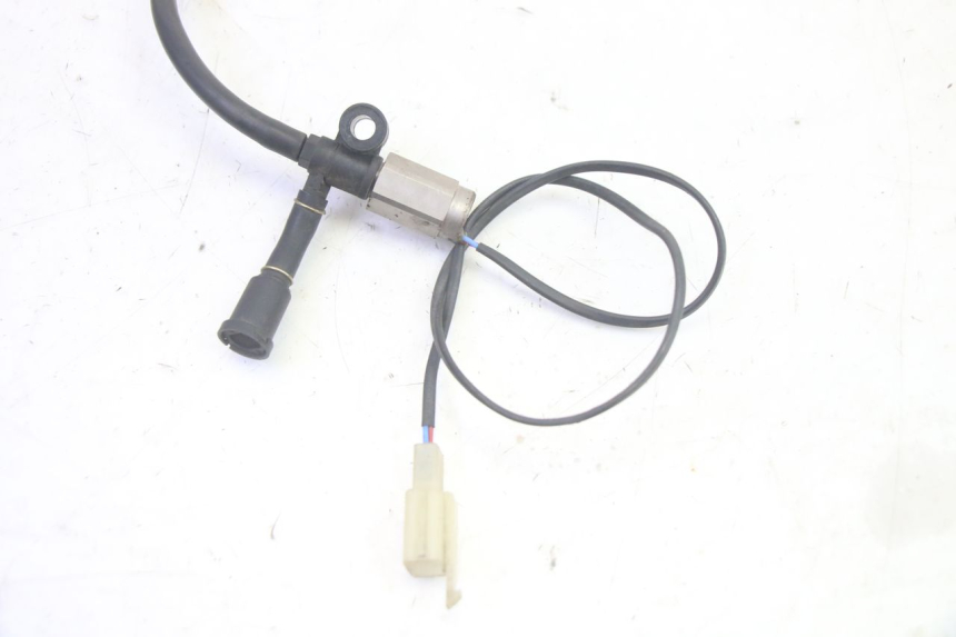 photo de AIR PRESSURE SENSOR SYM CROX 4T 50 (2016 - 2023) - Alternative perspective