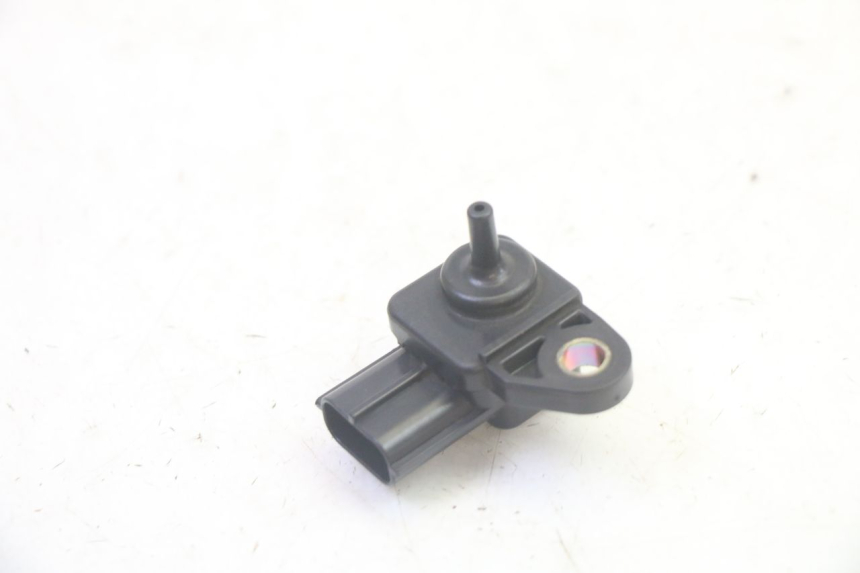 photo de AIR PRESSURE SENSOR SUZUKI DL V STROM 1000 (2002 - 2007) - Main view