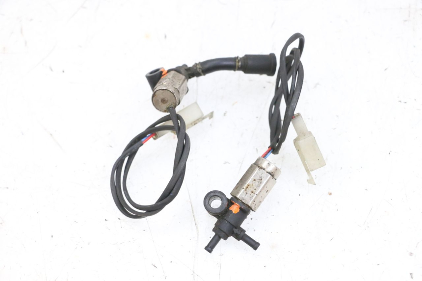 photo de AIR PRESSURE SENSOR SYM ORBIT III 3 4T 50 (2018 - 2021) - Alternative perspective