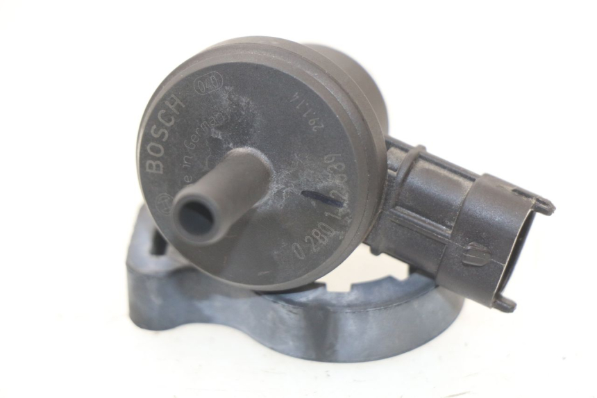 photo de AIR PRESSURE SENSOR PIAGGIO PRIMAVERA 125 (2013 - 2021) - Component detail