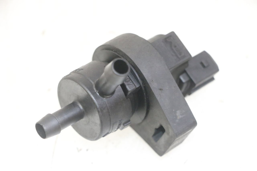 photo de AIR PRESSURE SENSOR PEUGEOT SATELIS COMPRESSOR K15 125 (2006 - 2009)