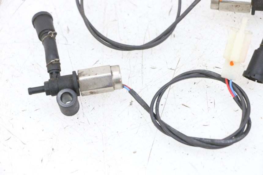 photo de AIR PRESSURE SENSOR SYM FIDDLE 3 III 50 (2014 - 2020)