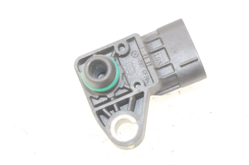 photo de AIR PRESSURE SENSOR PIAGGIO VESPA GTS IGET ABS 125 (2017 - 2023)