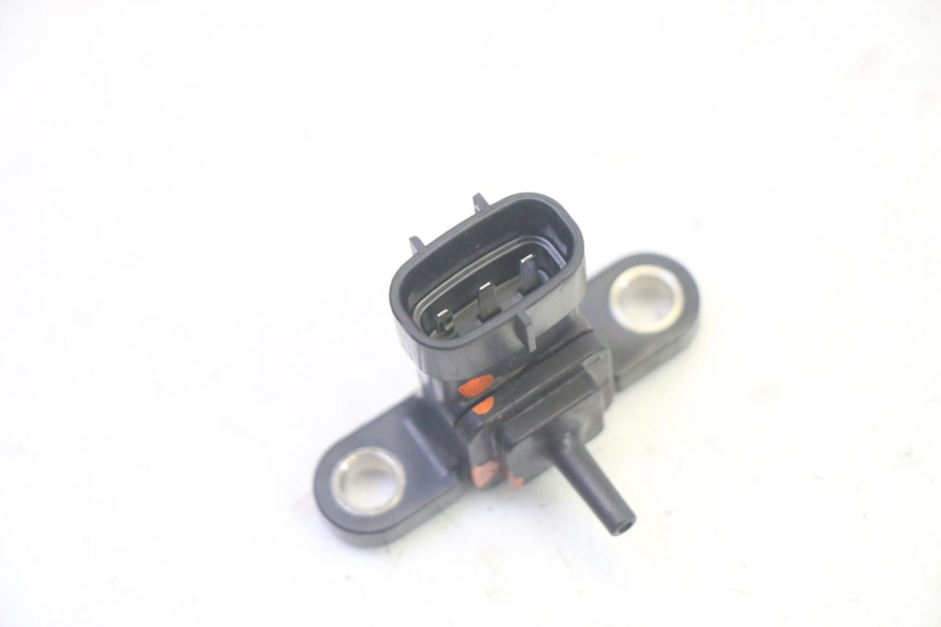 photo de AIR PRESSURE SENSOR YAMAHA X-MAX XMAX 125 (2010 - 2014)