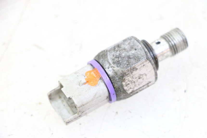 photo de OIL BRAKE PRESSURE SENSOR PIAGGIO MP3 LT 400 (2007 - 2012)
