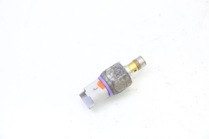 photo de OIL BRAKE PRESSURE SENSOR PIAGGIO MP3 RL 250 (2007 - 2010)