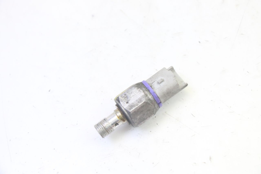 photo de BRAKE OIL PRESSURE SENSOR PIAGGIO MP3 500 (2011 - 2015)