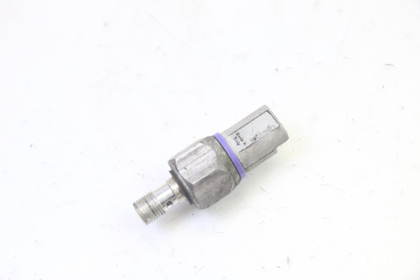 photo de BRAKE OIL PRESSURE SENSOR PIAGGIO MP3 500 (2011 - 2015)