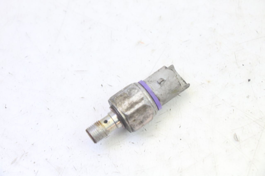 photo de OIL BRAKE PRESSURE SENSOR PIAGGIO MP3 RL 250 (2007 - 2010)