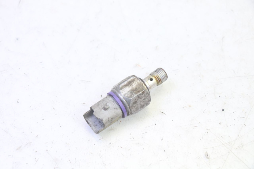 photo de OIL BRAKE PRESSURE SENSOR PIAGGIO MP3 RL 250 (2007 - 2010)