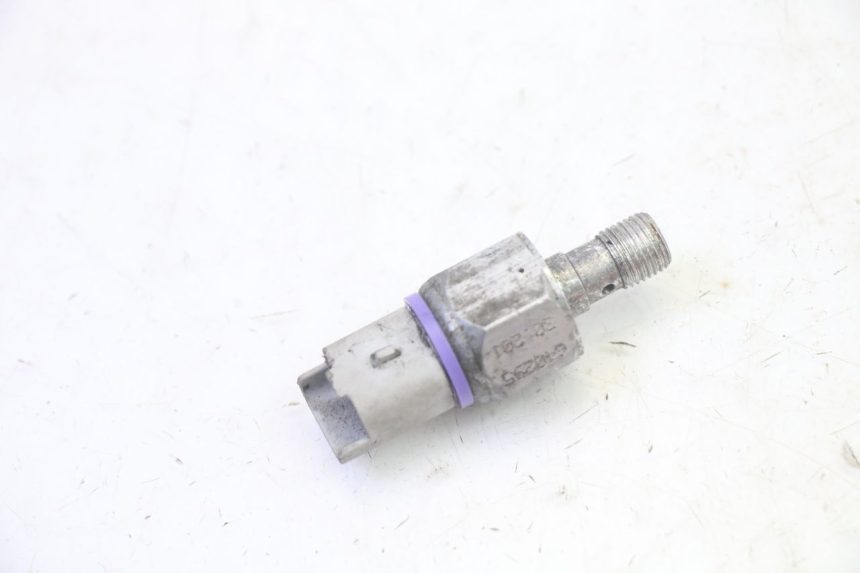 photo de OIL BRAKE PRESSURE SENSOR PIAGGIO MP3 125 (2006 - 2014)
