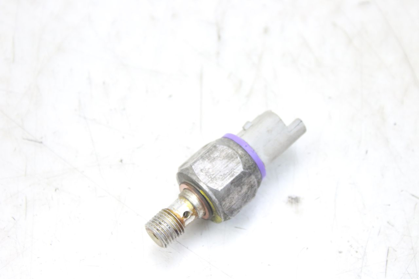 photo de OIL BRAKE PRESSURE SENSOR PIAGGIO MP3 RL 250 (2007 - 2010)