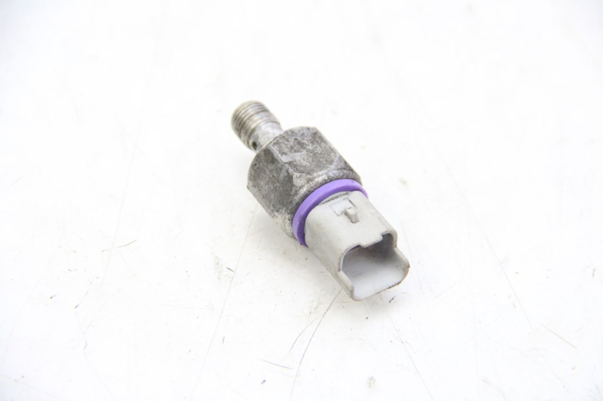 photo de OIL BRAKE PRESSURE SENSOR PIAGGIO MP3 125 (2006 - 2014)