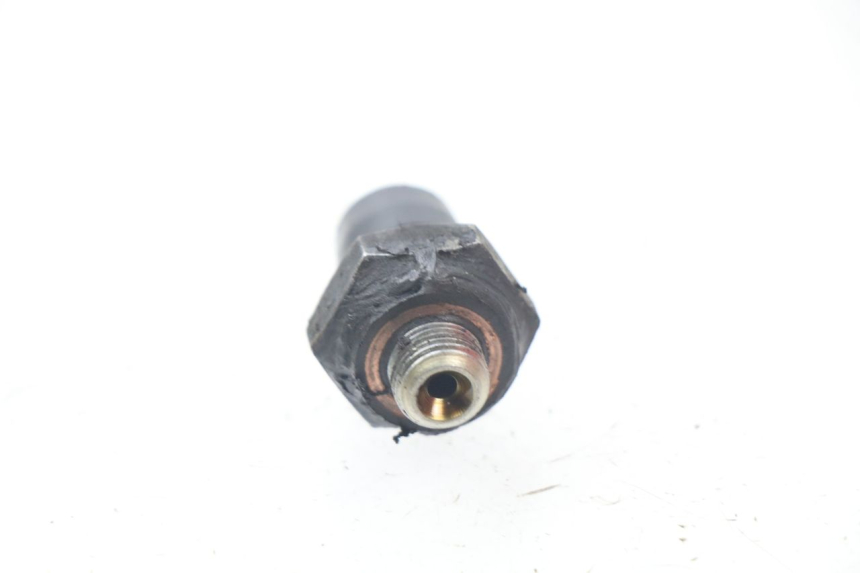 photo de OIL PRESSURE SENSOR PIAGGIO BEVERLY 500 (2003 - 2007)